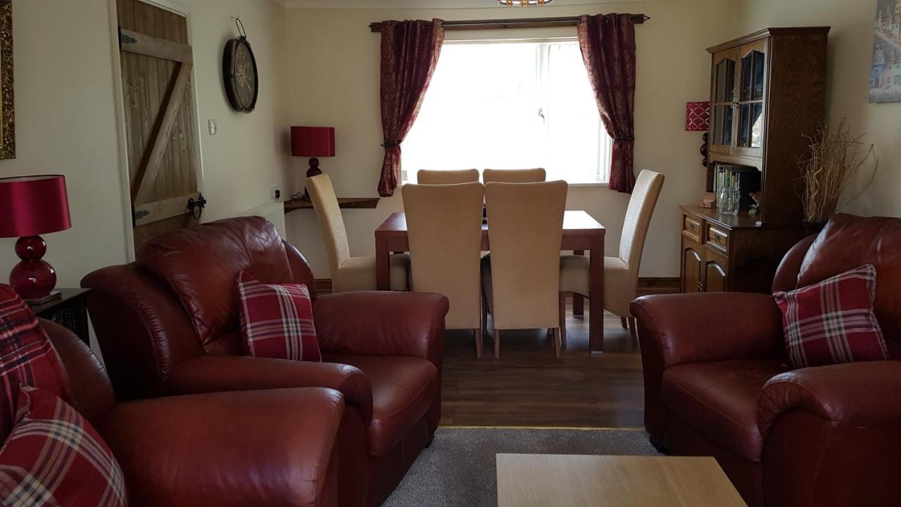 Pet Friendly Beautiful Detached Cottage Close To Spurn Point, Easington And Withersea Kingston upon Hull Exterior photo